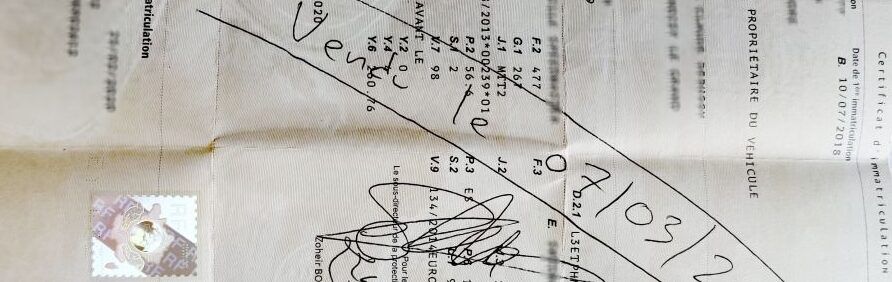 Puis-je faire ma carte grise après 1 mois ?